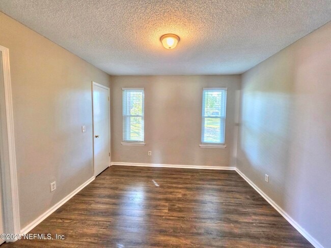 Building Photo - 4316 Pilgrim Way