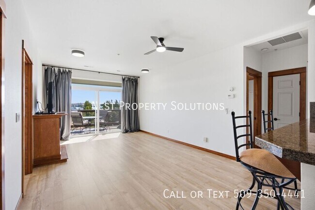 Building Photo - 6432 Melby Way NE