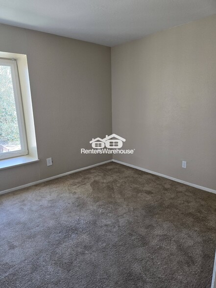 Building Photo - 8236 N 34th Dr
