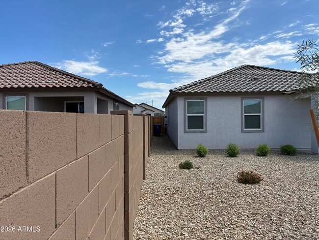 Building Photo - 17321 W Gray Fox Trl