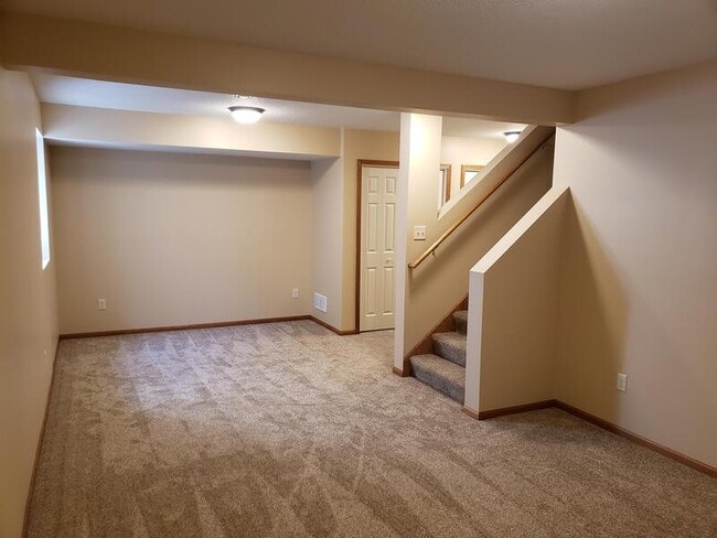 Building Photo - 9473 Eagle Nest Ln