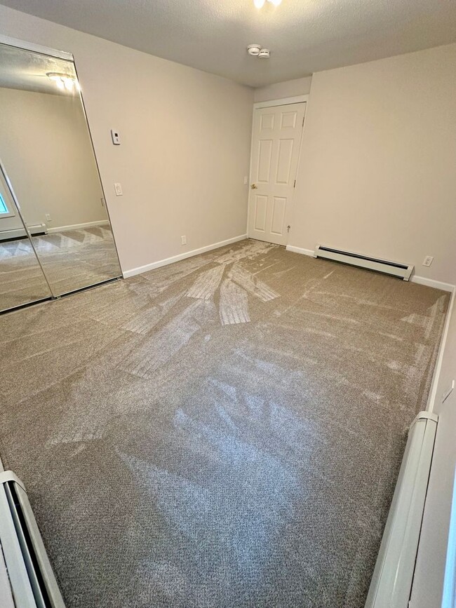 Building Photo - 3 Bedroom Home in Fairbanks for Rent!