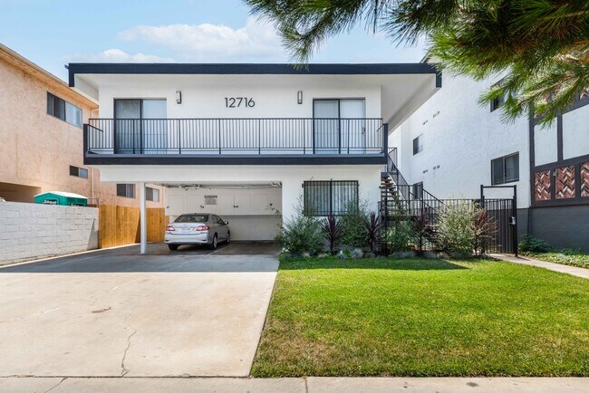 Building Photo - 12716 Venice Blvd