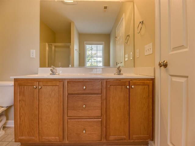 Building Photo - 4028 Tarrant Trace Cir