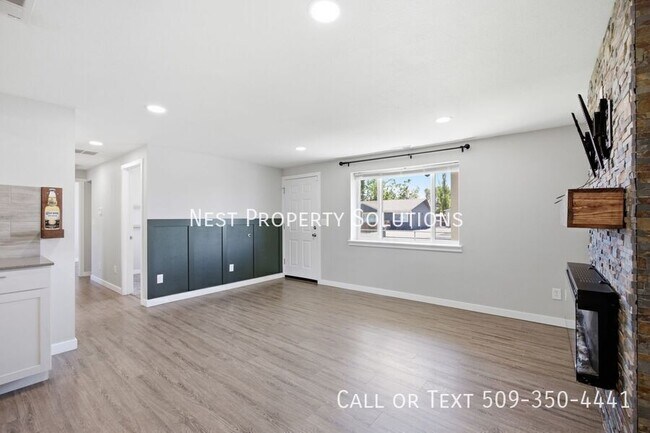 Building Photo - 912 S Alderwood Dr