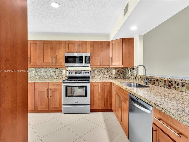Building Photo - 10323 Hidden Springs Ct