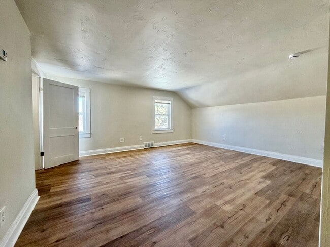 Building Photo - 1440 Smith St