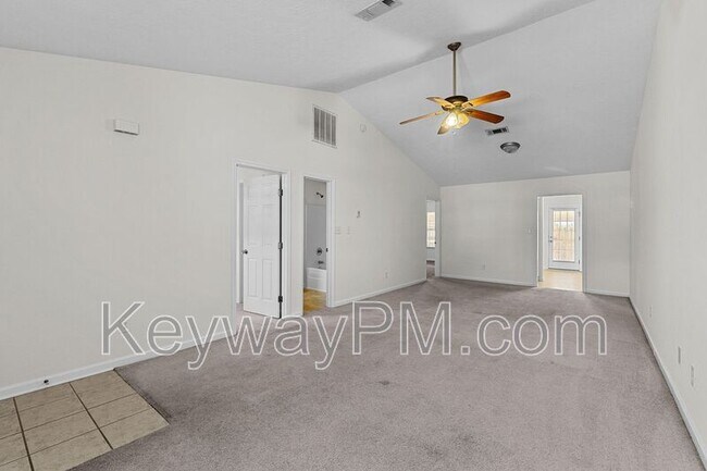 Building Photo - 301 Brock Ln