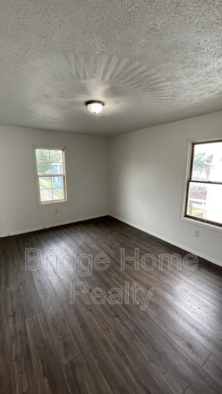 Building Photo - 62 Whiteman Ave