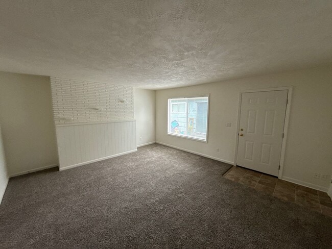 Building Photo - 2463-2479 Lee St SE