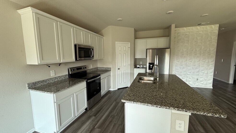 Building Photo - 2333 Merganser Dr