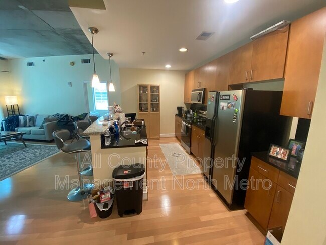 Primary Photo - 950 W Peachtree St NW