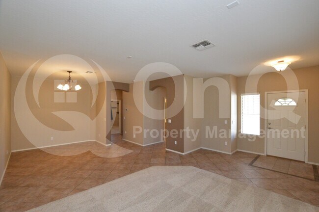 Building Photo - 3371 E Canary Way