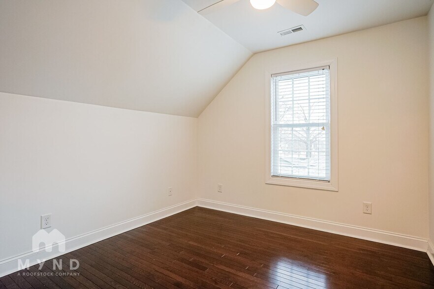 Building Photo - 211 Idlewild Ave