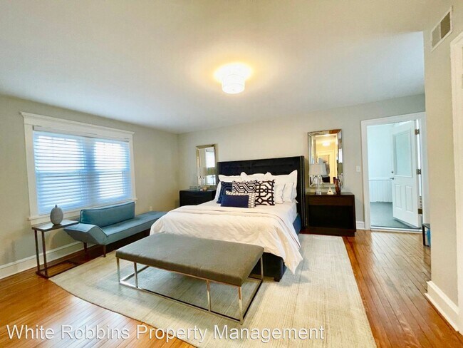 Building Photo - 5 br, 3.5 bath House - 1015 N Rodney St.