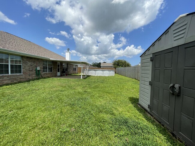 Building Photo - 7025 Boo Ln