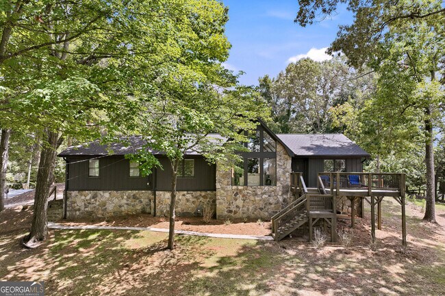 Building Photo - 4225 Twin Rivers Dr