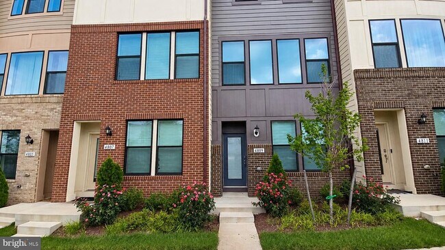 Building Photo - 4809 Vista Green Ln