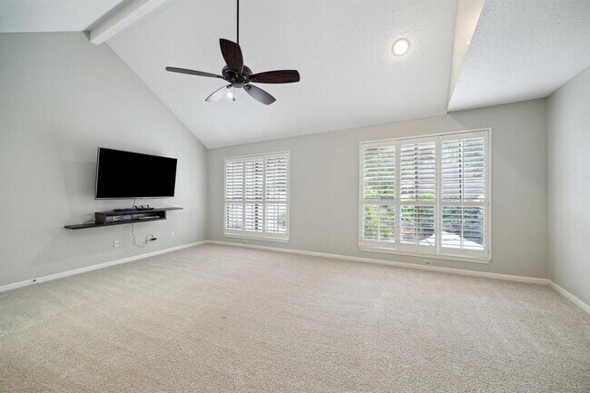 Building Photo - 5618 Spring Lodge Dr