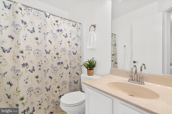 Building Photo - 4870 Dorsey Hall Dr