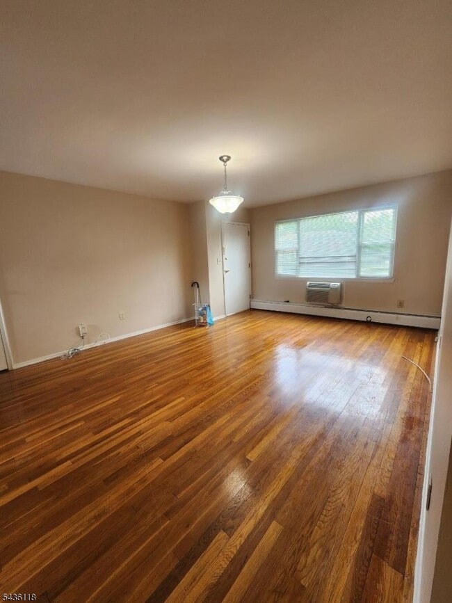 Building Photo - 43 Conforti Ave