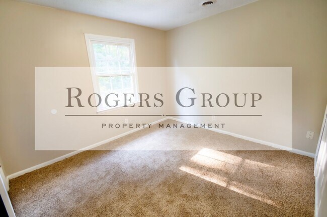 Building Photo - #391*** - 53-55 Horseshoe Bend Rd Duplex