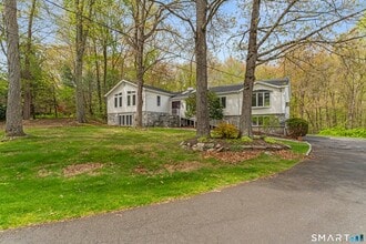 Building Photo - 89 Cranbury Dr