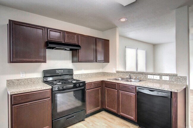 Building Photo - 2427 Sailors Way