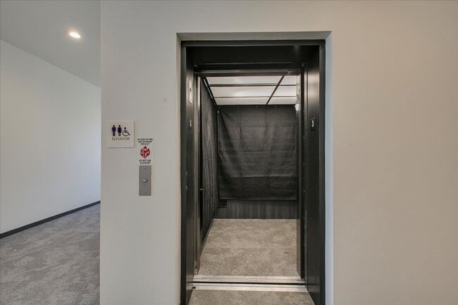Building Photo - Absolutely! This home offers the perfect blend of luxury, convenience, and comfort.