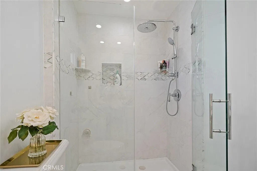 Building Photo - 510 N Jackson St