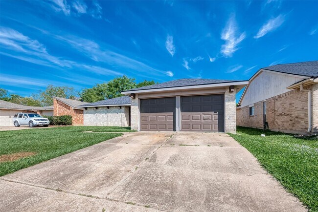 Building Photo - 19510 Westhaven Dr