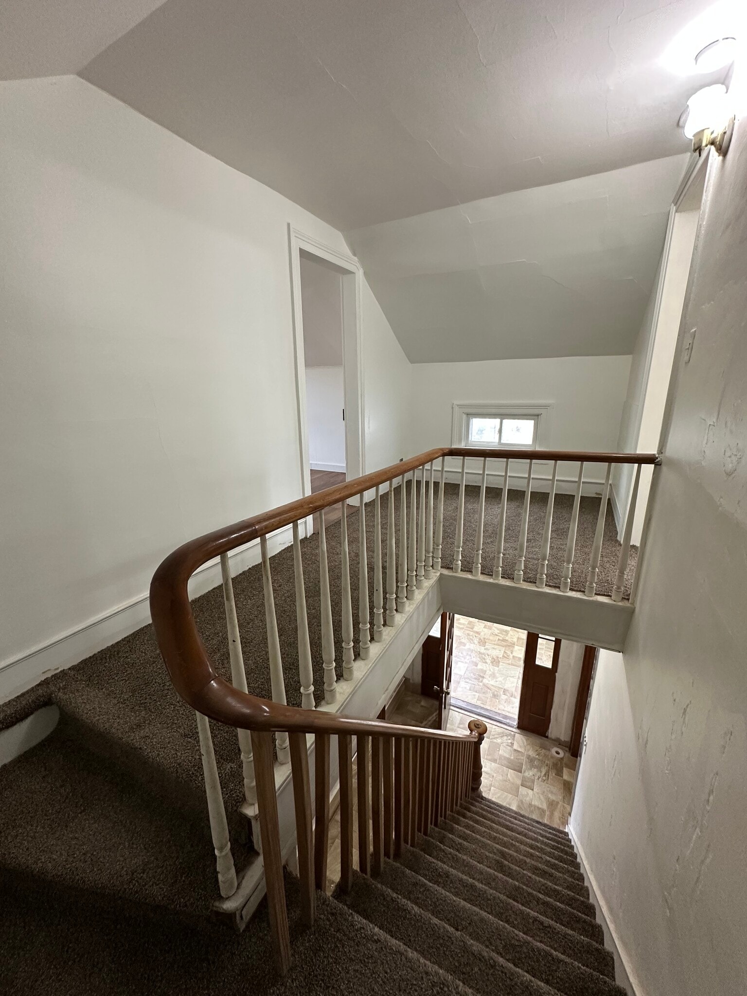 Building Photo - 915 Madison St