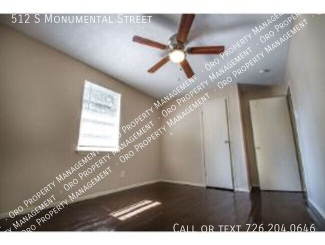 Building Photo - 512 S Monumental St