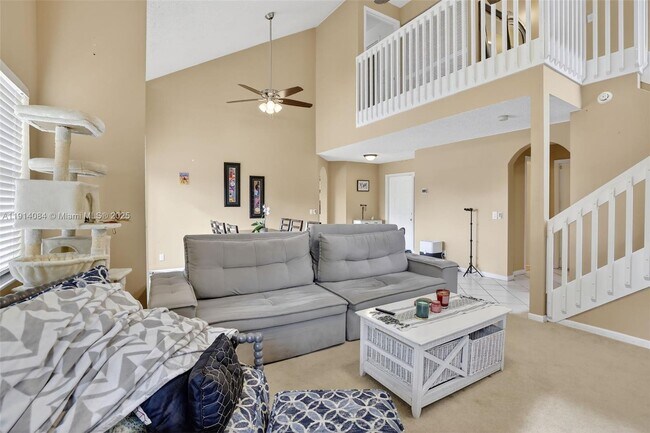 Building Photo - 9481 Oak Grove Cir