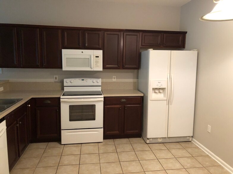 Building Photo - 1819 Biscayne Bay Cir