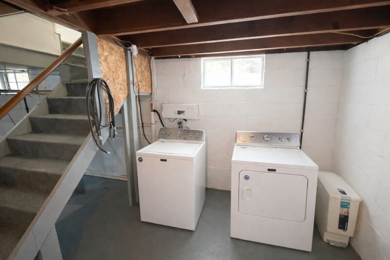 Building Photo - 162 Barney Blvd