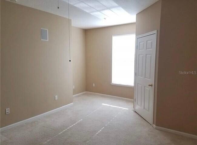 Building Photo - 14205 Falls Church Dr