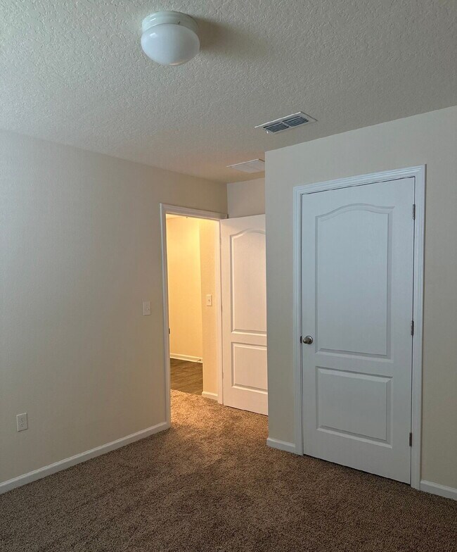 Building Photo - Cross Creek Community, Green Cove Springs Newer Home, Available For Rent