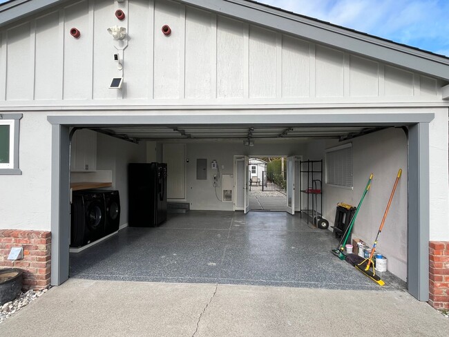 Building Photo - Renovated 3-Bedroom Home w/ Pool in May Valley Neighborhood