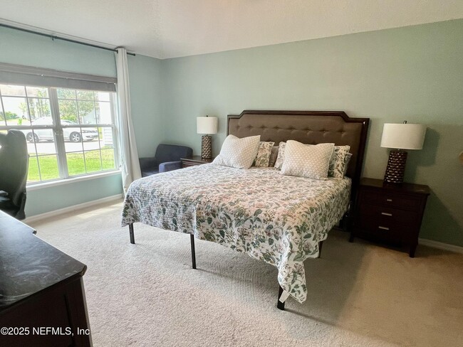 Building Photo - 75245 Fern Creek Dr