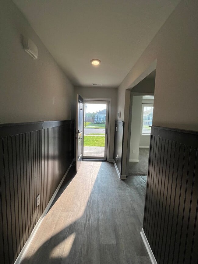 Building Photo - 3563 Wigeon Wy