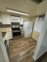 Building Photo - 5006 Bordeaux Village Plz