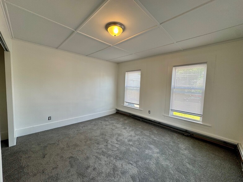 Building Photo - 115 Rumford St