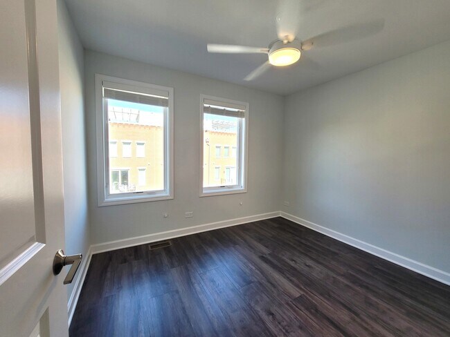 Building Photo - 1257 Gateway Ct