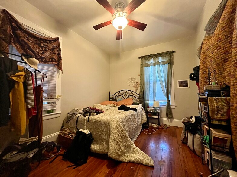 Building Photo - 83 Wensley St