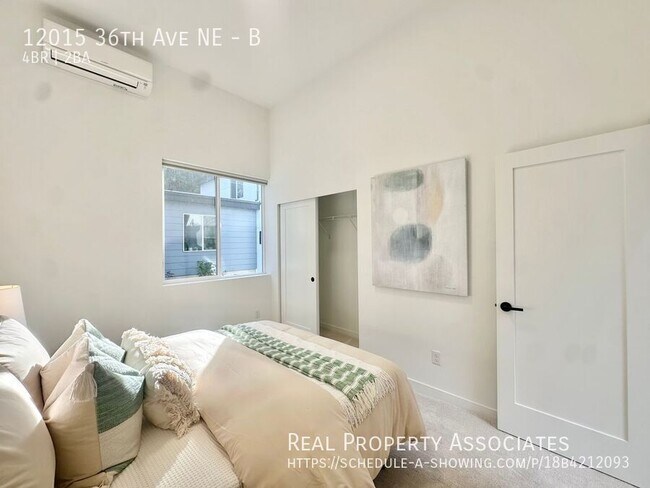 Building Photo - 12015 36th Ave NE