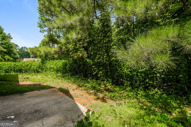 Building Photo - 540 Pecan Wood Cir
