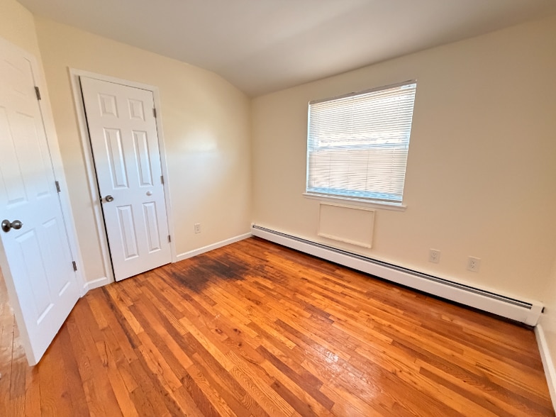 Building Photo - 3189 Hatting Pl