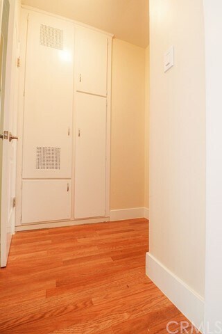 Building Photo - 170 S Chester Ave