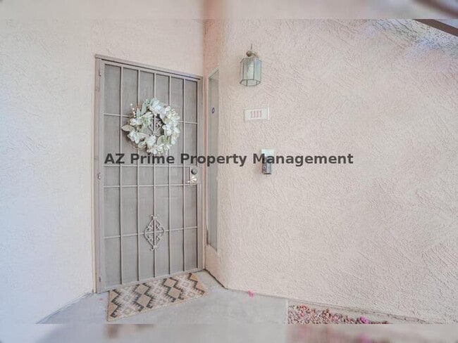 Building Photo - 10410 N Cave Creek Rd